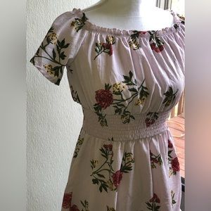 Pretty pink floral dress!!